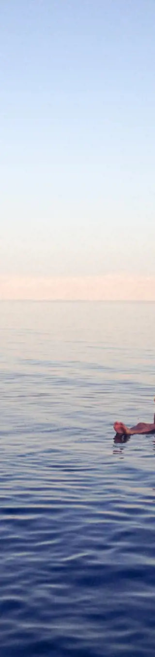 Schwebe im Toten Meer